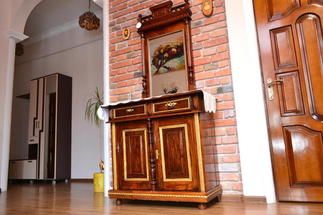 Apartment On Shevchenka Boulevard 테르노필 외부 사진