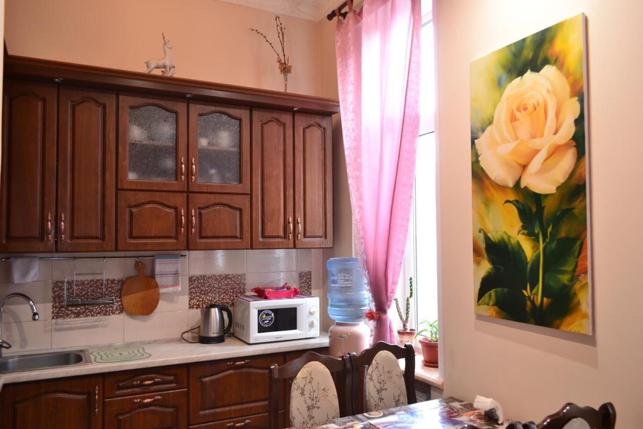 Apartment On Shevchenka Boulevard 테르노필 외부 사진