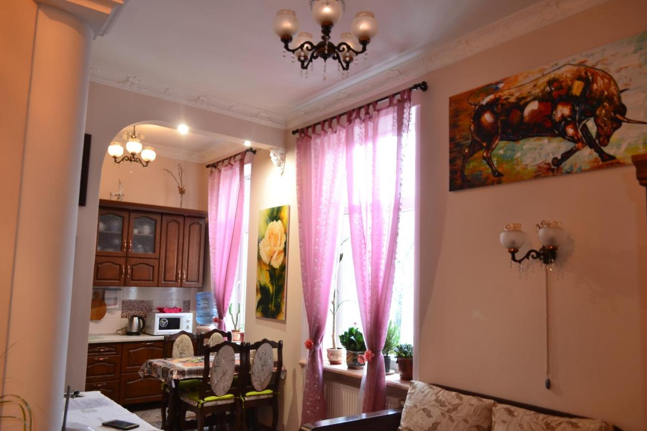 Apartment On Shevchenka Boulevard 테르노필 외부 사진